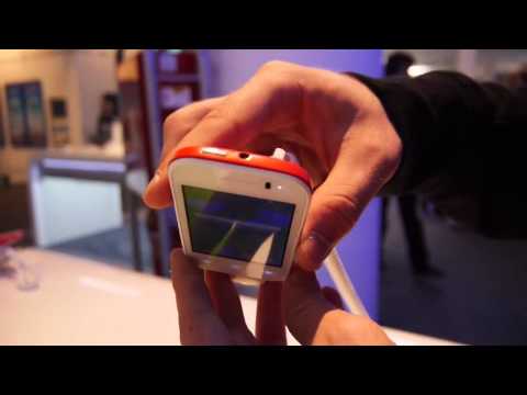 Alcatel OneTouch Pop Fit hands on   the fitness wearable smartphone