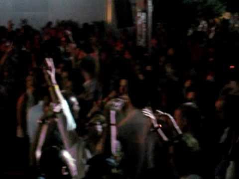 Giulia Regain open Roger Sanchez (Geneva, Castle) - SATIN GIRLS SHOW 2010 (09/07/2010)