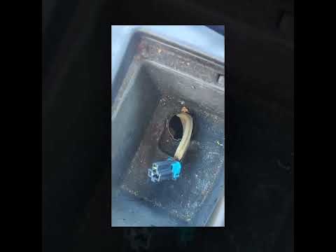 Replace Cigarette Lighter 12V outlet 12 volt output on 2009 Nissan Maxima car