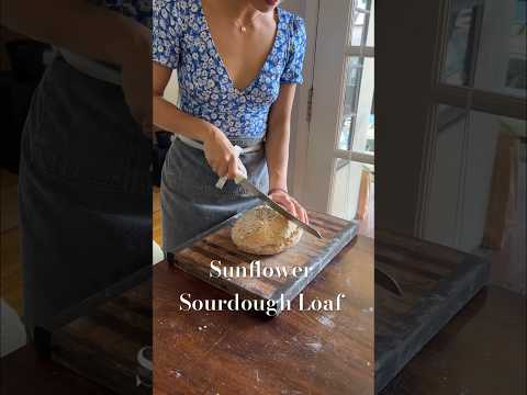 🌻Sunflower Sourdough Loaf🌻 #sourdough #sourdoughstarter #sourdoughbread
