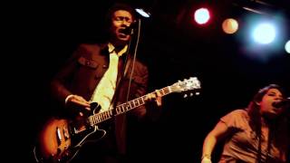 Alejandro Escovedo  - The Bed is Getting Crowded