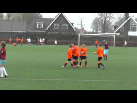 2 maart 2012 VV De Meern E6 - Zwaluwen Utrecht 11 E5 com 3-1 Doelpunt Stefan