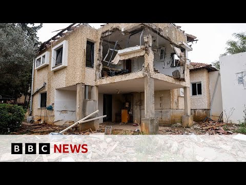 Video | Inside Israeli border town under military blockade | BBC News