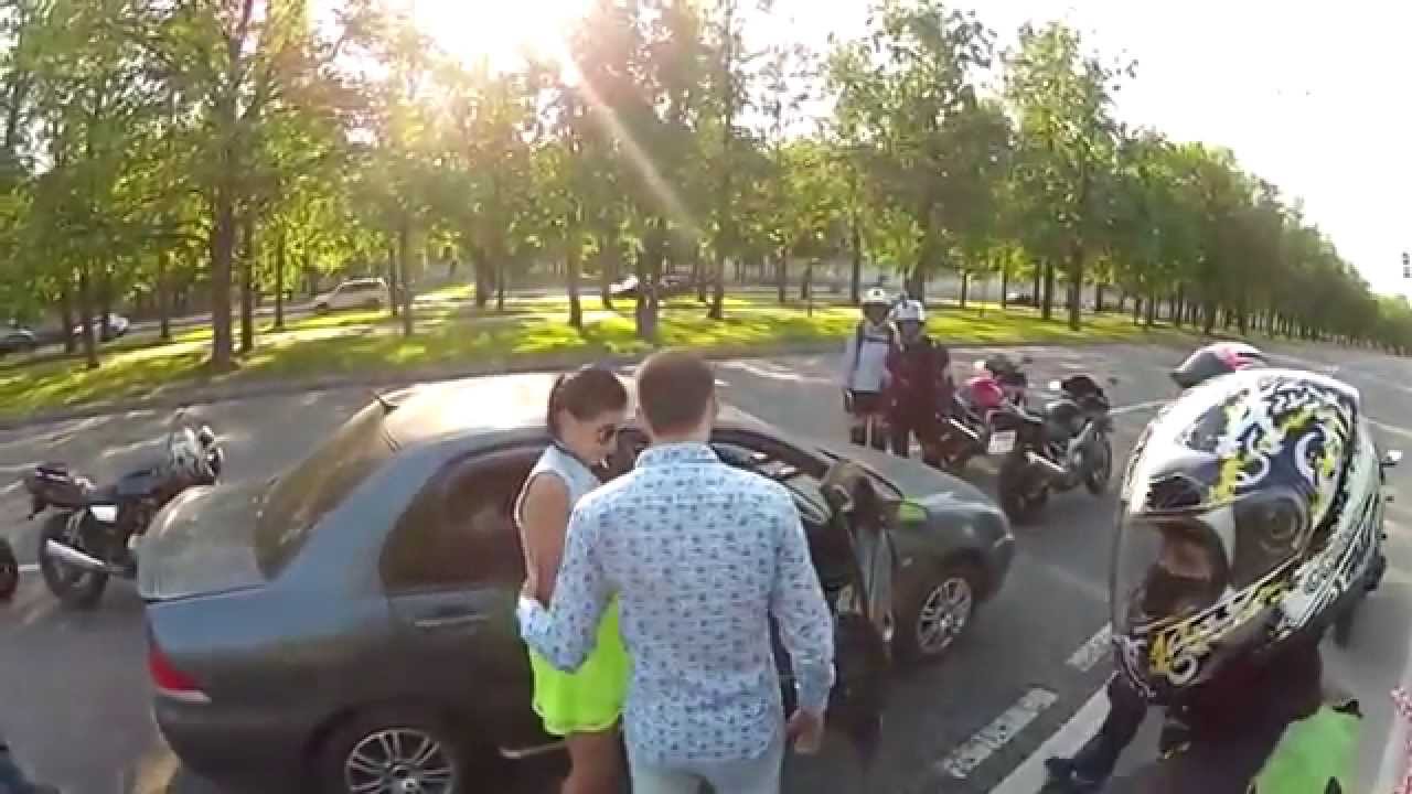 Cầu hôn thế này khá bá đạo :)))