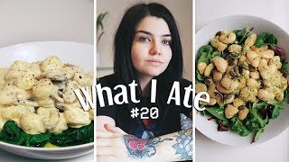 Our Vegan Cheese Sauce Recipe &amp; Pesto Butterbeans! Mmmm ❤️ ~ What I Ate