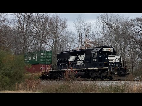 NS 6101 (EMD SD40-2) leads NS into Portlock