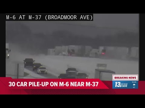30+ car pileup snagging traffic on EB M-6