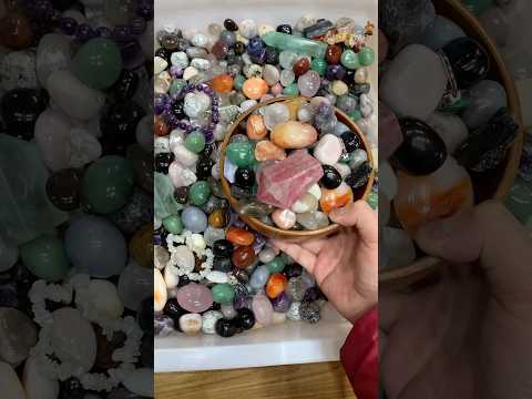 XL scoop is now upgraded to an even bigger size! #crystalconfetti #affordablecrystals #crystals