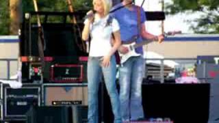 Don&#39;t You Know You&#39;re Beautiful ~ Kellie Pickler 7-25-08