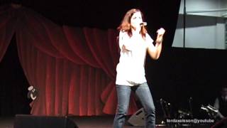 Amy Diamond - Up (Älvsjö 2009-10-04)