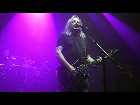 Alkehol - Je to k nevíře (Brno, První patro, 13.11.2025)