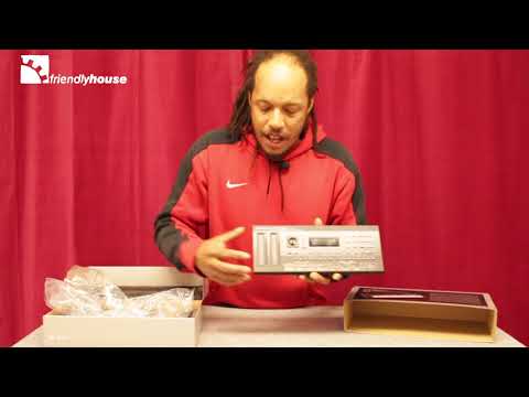 Unboxing a Roland D-05 Boutique - Linear Synthesizer