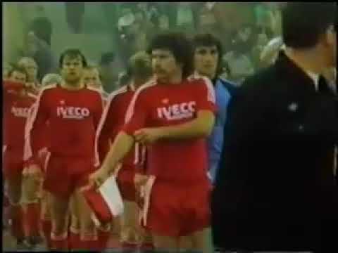 Paul Breitner (Bayern Munique) - 03/11/1982 - Bayern Munique 4x1 Tottenham - 1 gol