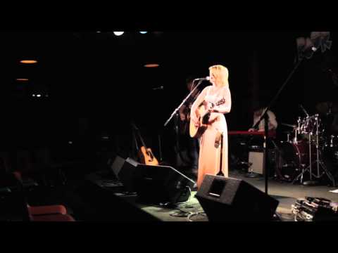Katie Carroll "Boys Like You" - Poor Davids Pub