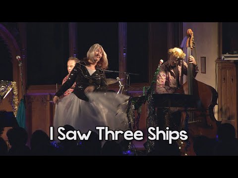Maddy Prior & The Carnival Band - I Saw Three Ships (Live)