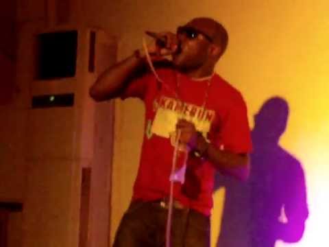 Prestation de  Habib du Bled au KAMERUN REVELATION HIP HOP Tour édition 2 (part 2)