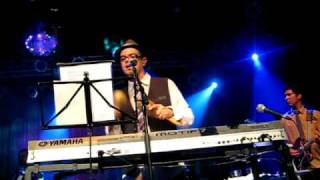 Mas Fuerte- Cucu Diamantes feat.  Aleks Syntek