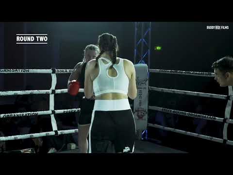 03   Naiomi Hare vs Kerry Newman(720P_HD)