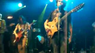 Ya nadie te quiere - los delinqüentes