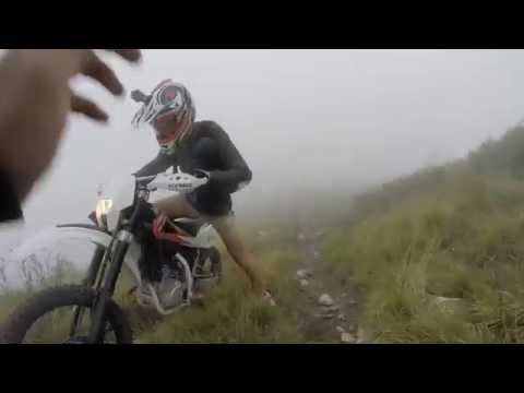 HUSQVARNA TE 180 & HM CRM 125 - FOGGY ENDURO IN GENOVA