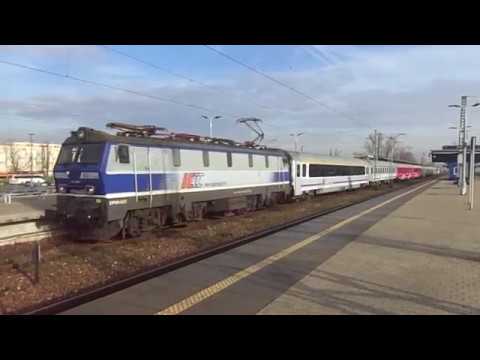 EP09-025 z EIC 1320 'Sawa' tylko wagony 1 klasy i 113A       MAH02298