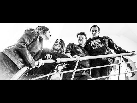 Fool`s Agony - Black and white