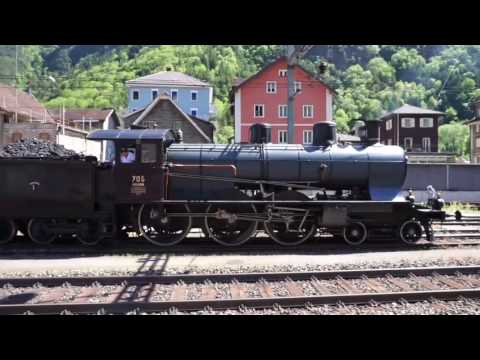 Extrazug Dampffahrt Gotthard vom 21.05.2016, Wasser tanken in Erstfeld