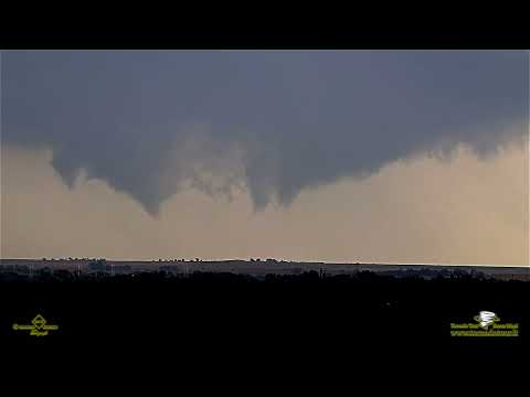 Loyal OK Tornado Precursor: Rotating Wall Cloud (May 2, 2022)