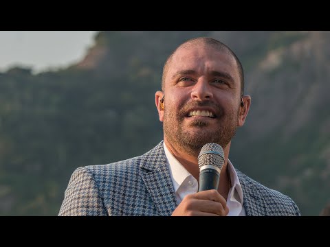 Diogo Nogueira e Orquestra Ouro Preto - Madalena