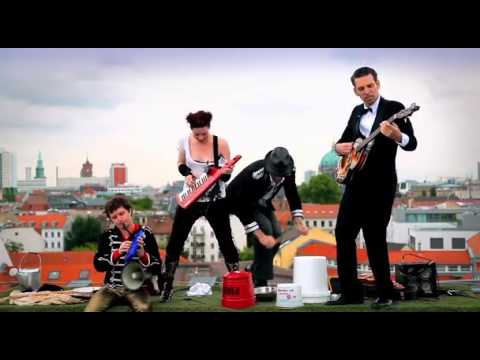 Amanda Palmer and the Grand Theft Orchestra - Lost (acoustic)