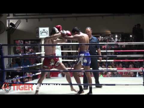 Finish of the Week: Clinch Knee Knockout