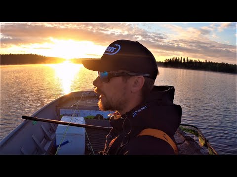 AHVENEN AAMUSYÖNTI | AHVENVITAKOT TOIMII | VINKKEJÄ AHVENENKALASTUKSEEN | JIGIKALASTUS