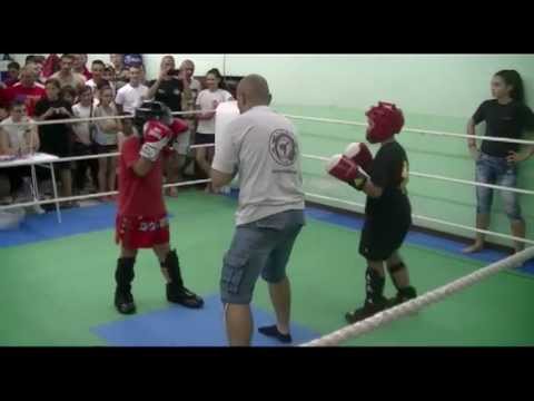 Juniors Kickboxing fight