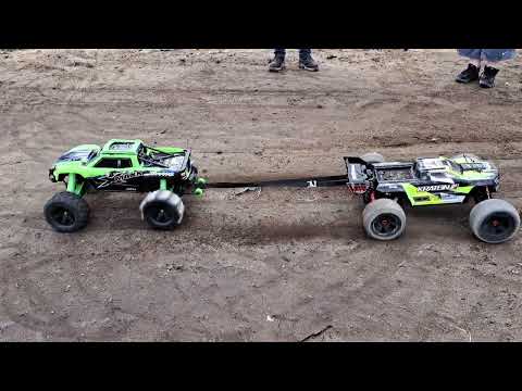 Arrma Kraton 8s VS Traxxas Xmaxx 8s Tug Of War!!!!!!