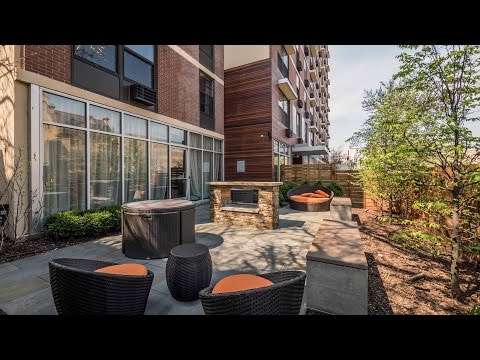 Renovated Lakeview East high-rise apartments in a great location