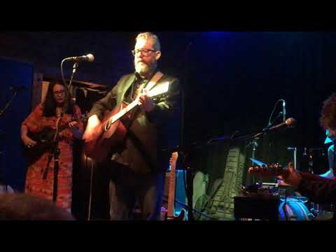 download lagu mp3 mp4 The Handsome Family Wilderness, download lagu The Handsome Family Wilderness gratis, unduh video klip The Handsome Family Wilderness