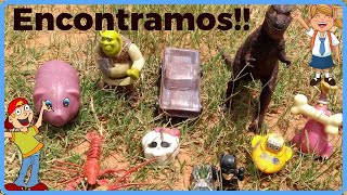 Encontrando Brinquedos Perdidos. finding lost toys.