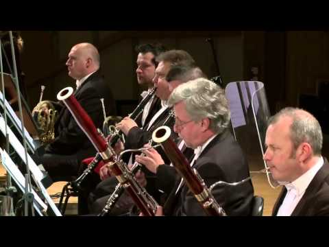 Boguslaw Furtok, José Luis Gomez & Sinfonia Varsovia - Koussevitzky Video