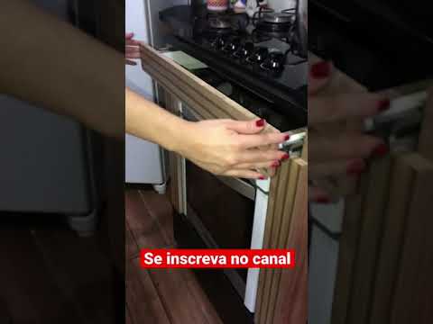 Fogão oculto embaixo do cooktop