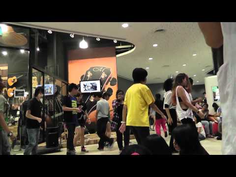 K-Pop Dance Off Vol.5: SNSD - Genie