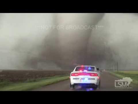 5-24-16 Dodge City, KS Tornado - House Rips Apart!  38 MINUTES LONG!