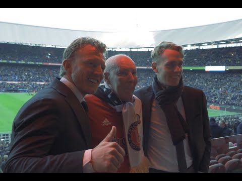 Ernstig zieke Feyenoord-fan ontmoet Dirk Kuyt en Rick Karsdorp