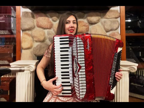 6229 - Red Chrome Avanti Crown Piano Accordion LMMM 41 120 $2999