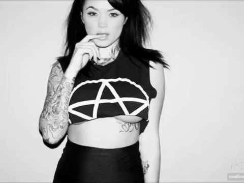 Maroon 5 & Alesso - This Summer (Maroon 5 vs. Alesso Remix)