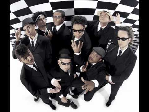 Desorden Público - hay cosquillas que no dan risa.