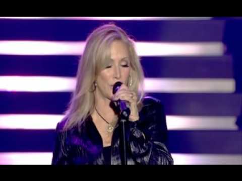 Celine Sur les Plaines 8 - Nanette Workman - Show