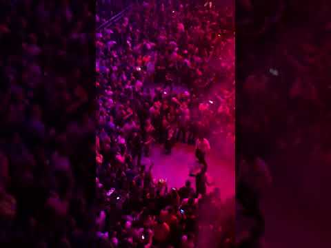 Robin Otis - Why Boys Patrick Miller Pepsi Center México