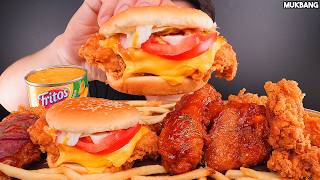 Download lagu ASMR MUKBANG | KFC Burgers 🍔  Fried Chicken🍗 French fries 🍟 EATING 햄버거 양념치킨 감자튀김 치즈소스 퐁당! 먹방 mp3