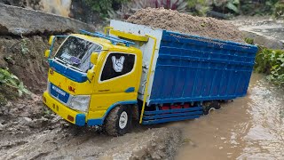 Download lagu PERDANA truk CANTER HDX EURO4 muatan pasir sedotan dari sungai mp3 Download lagu PERDANA truk CANTER HDX EURO4 muatan pasir sedotan dari sungai mp3