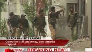 Attackers Strike Sect Mosques in Pakistan